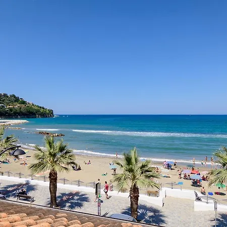 Greco Alojamento de Acomodação e Pequeno-almoço 4*